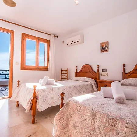 Abahana Villas Basetes 别墅 贝尼萨