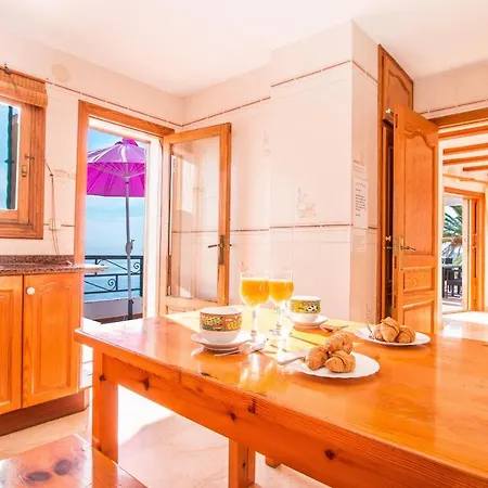 Abahana Villas Basetes 别墅 *